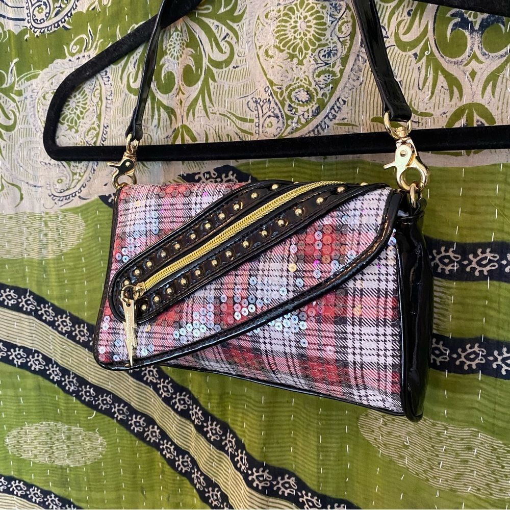 Y2K Betsey Johnson x Betseyville Black/ Red Plaid Tartan Sequined Clutch Purse - Picture 3 of 14